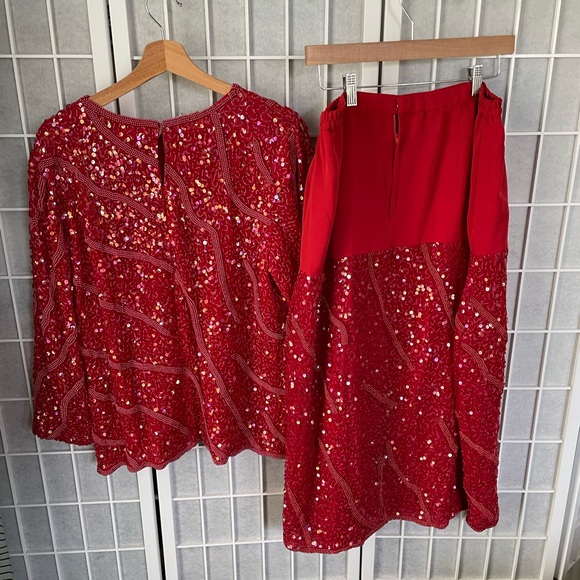 Gunnit Fashions Vintage Skirt Set, 100% cotton, Red Beaded, Medium. - Picture 2 of 4